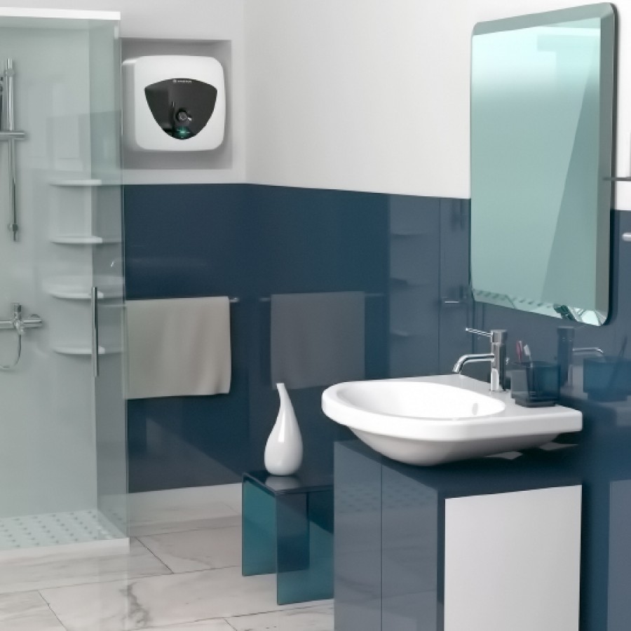 Водонагреватель Ariston ABS Andris Lux 6 OR над раковиной